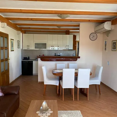 Nautical Sunset - Free Parking *