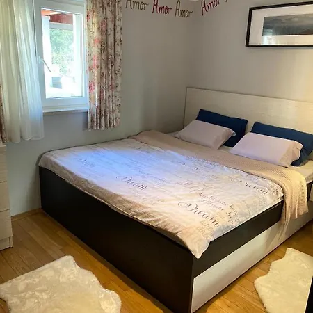 Nautical Sunset - Free Parking