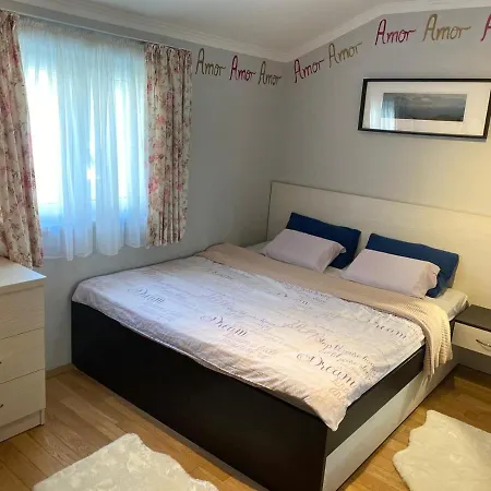 Nautical Sunset - Free Parking