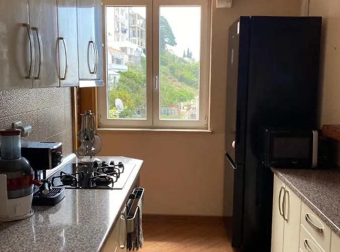 Nautical Sunset - Free Parking *