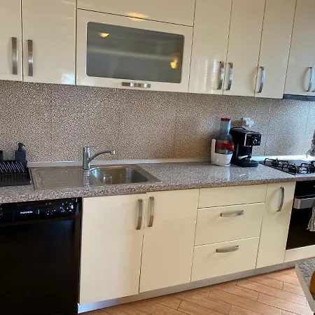 Nautical Sunset - Free Parking *